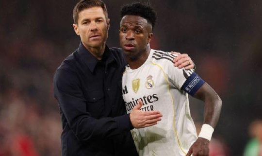 竞技宝官网-ESPN：阿隆索下课后维尼修斯续约出现转机，薪资分歧仍是问题