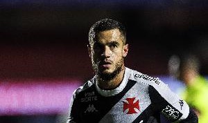 竞技宝APP-7年前卖巴萨1.35亿33岁库蒂尼奥或被维拉解约，现身价仅450万